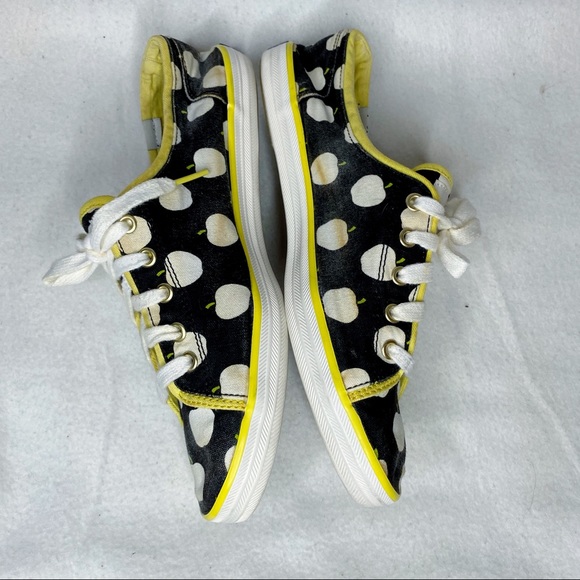 •Kate Spade• Apple Design Sneakers - Picture 4 of 7